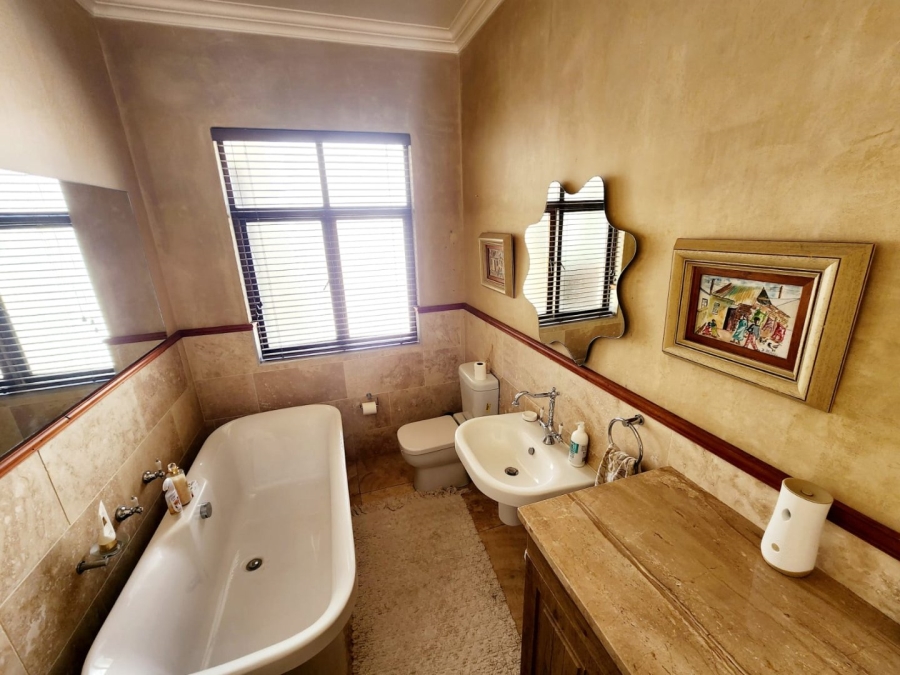 3 Bedroom Property for Sale in Linkside Western Cape